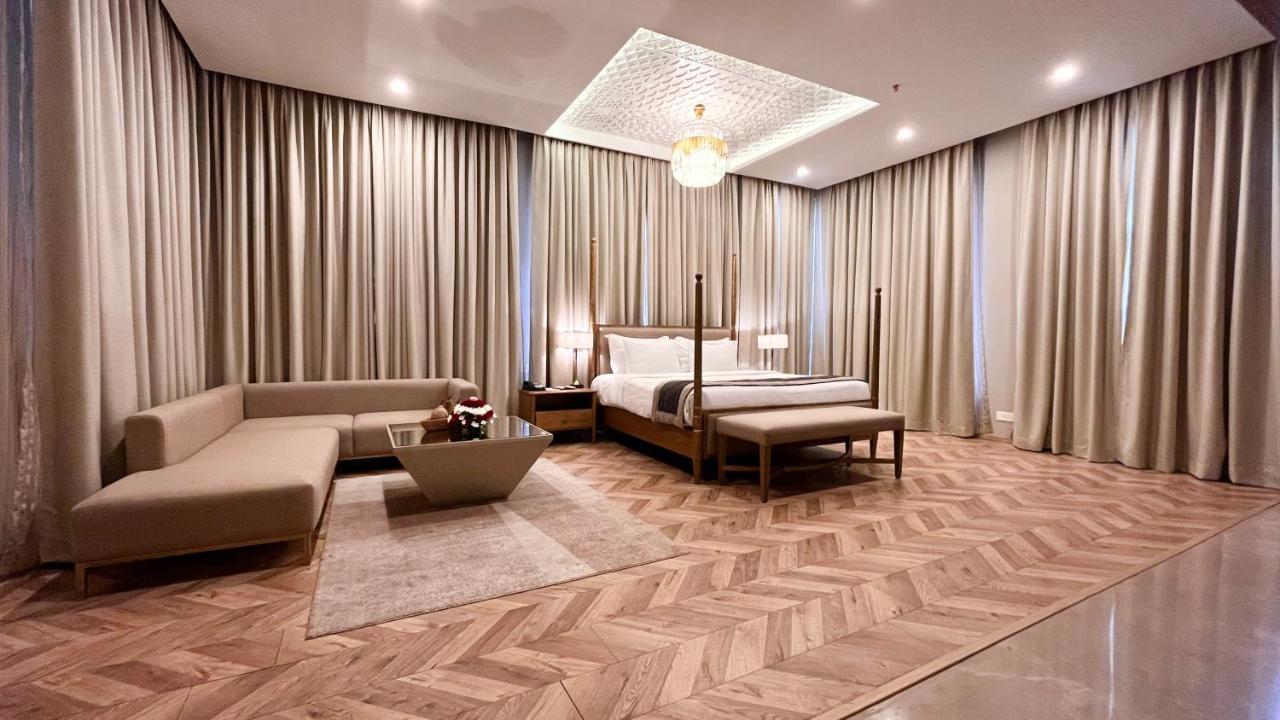 Hotel Centre Point 나그푸르 외부 사진