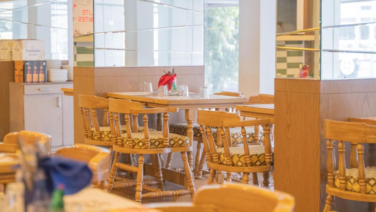 Hotel Centre Point 나그푸르 외부 사진
